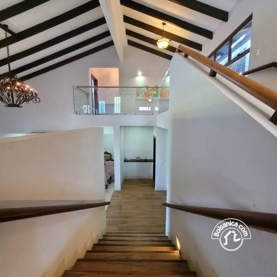 Venta de casa en Valle de Luna - foto 6