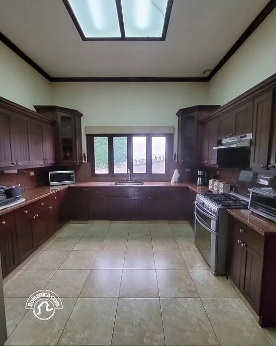 Alquiler de casa en Villa Fontana Sur, Managua - foto 4