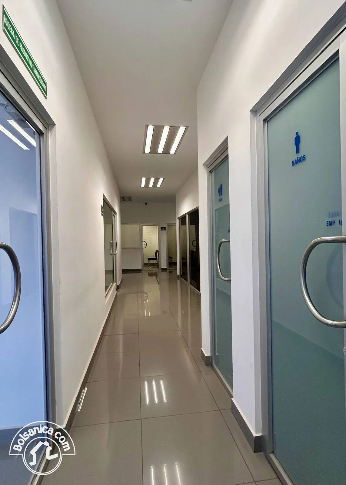 Alquiler de oficina en Altamira, Managua, foto 8