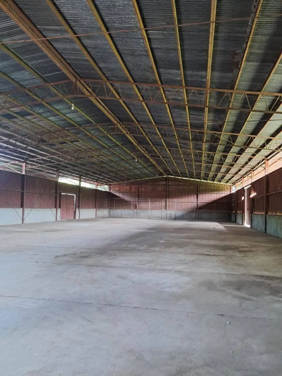 Alquiler de bodega en León, foto 4