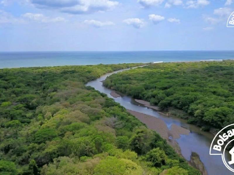 Venta de Propiedad 3km Playa Virgen Villa El Carmen
