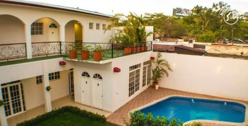 OPORTUNIDAD DE INVERSIÓN: HOTEL EN BOLONIA - foto 3