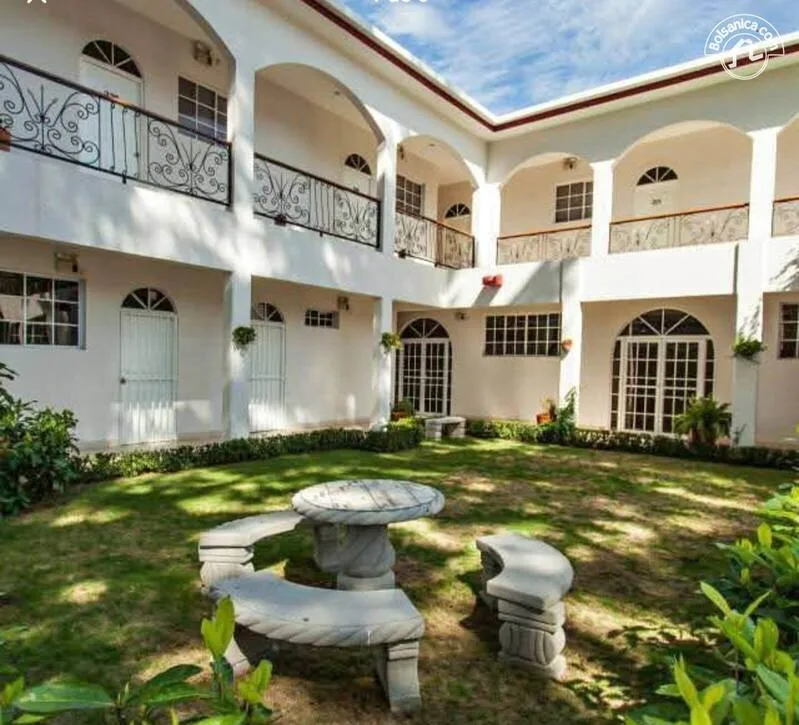 OPORTUNIDAD DE INVERSIÓN: HOTEL EN BOLONIA - foto 2