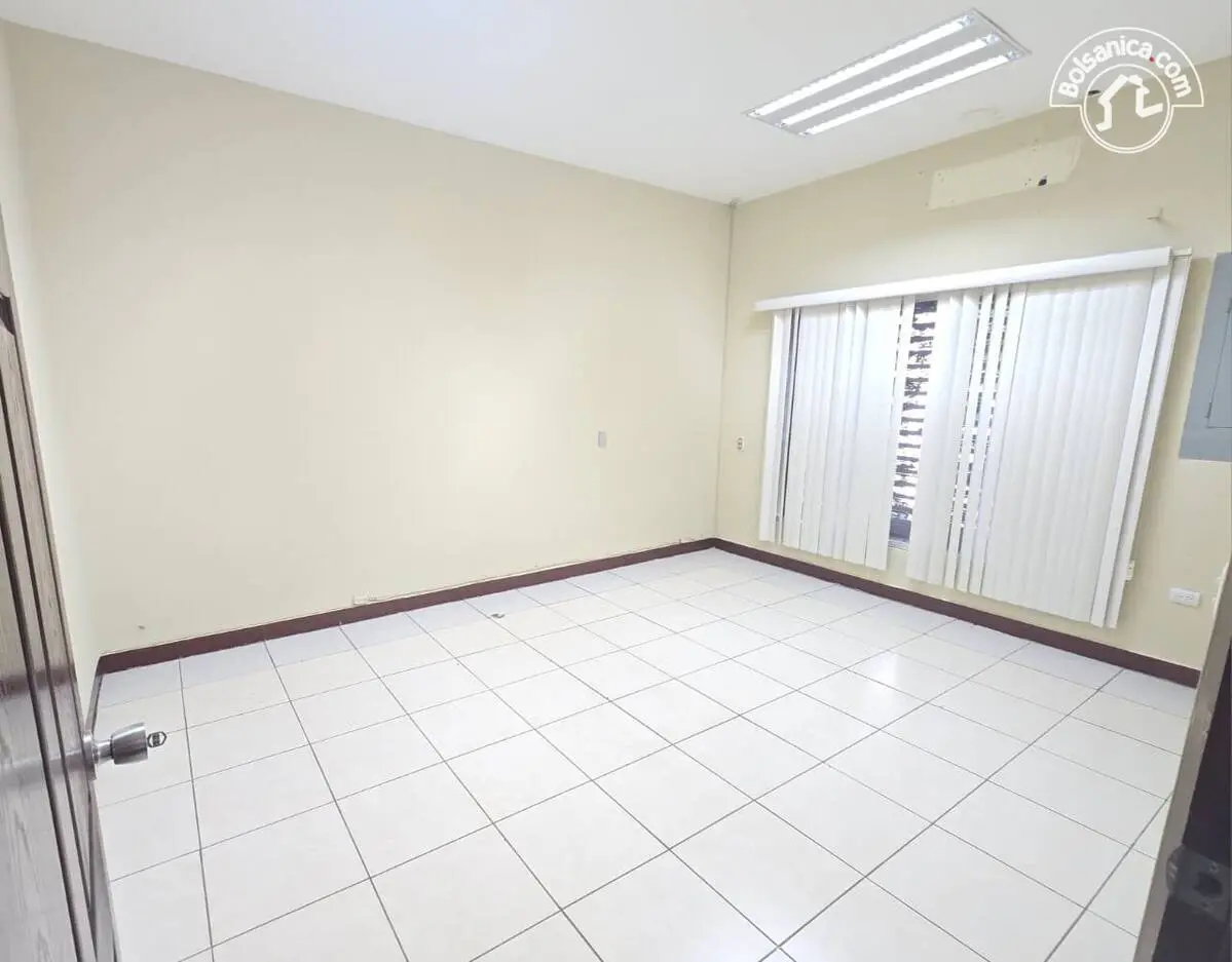 Alquiler de oficina en Los Robles, Managua, foto 6