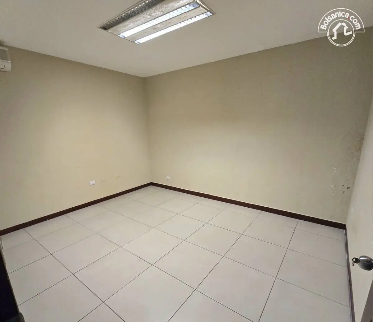 Alquiler de oficina en Los Robles, Managua, foto 5