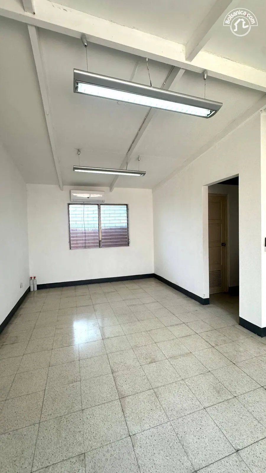 Venta de oficina en Los Robles, Managua, foto 8