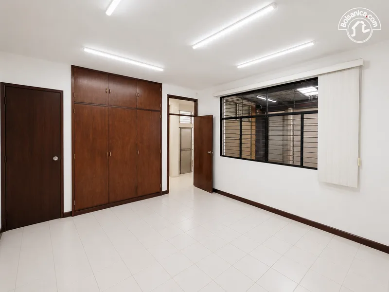 OFICINAS EN RENTA EN ZONA CÉNTRICA DE MANAGUA - foto 10