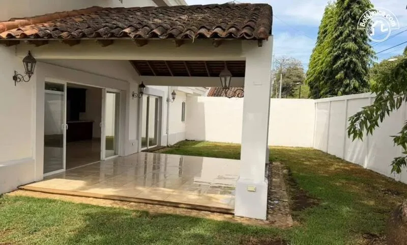 Casa en alquiler en Las Colinas - foto 10