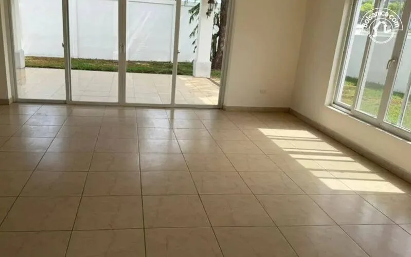 Casa en alquiler en Las Colinas - foto 3