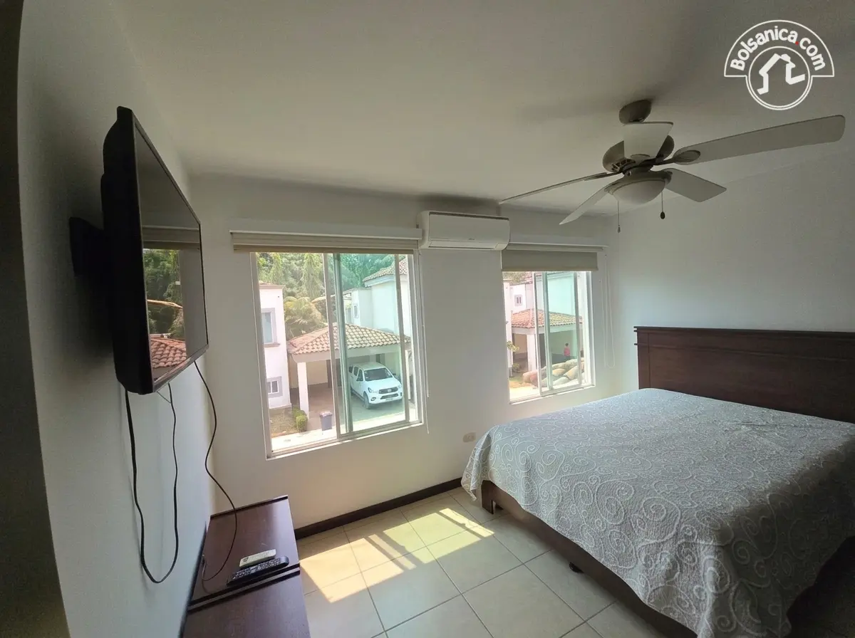 Alquiler de casa en Las Colinas, Managua, foto 9