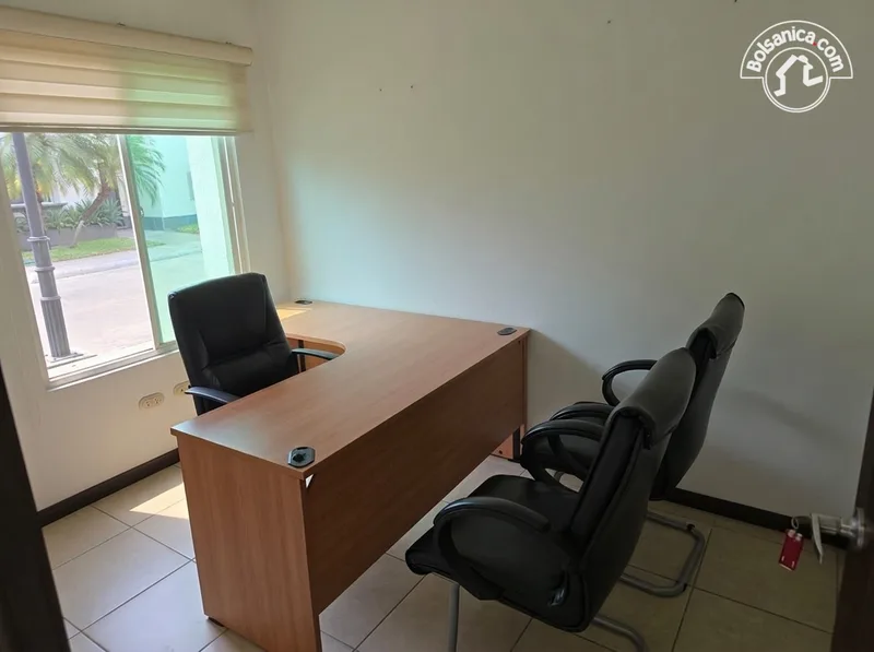 Casa en alquiler en Las Colinas, Managua - foto 17