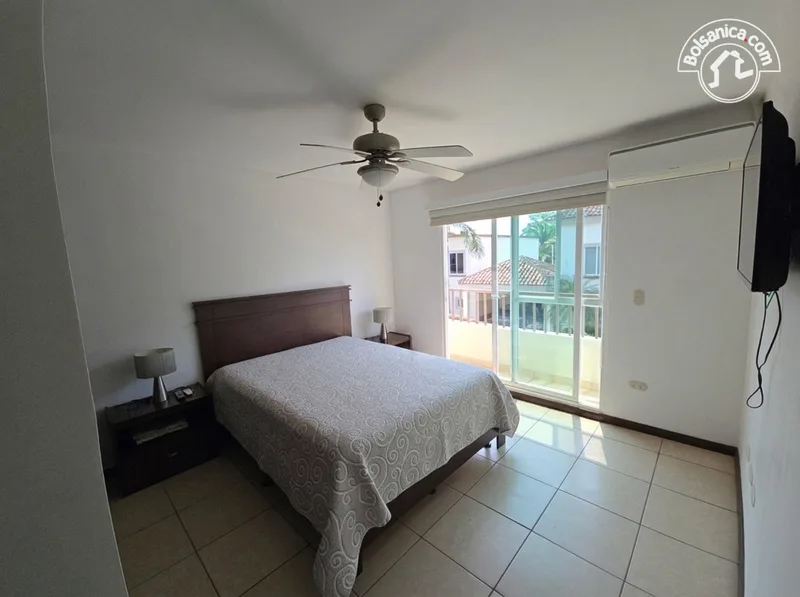 Casa en alquiler en Las Colinas, Managua - foto 11