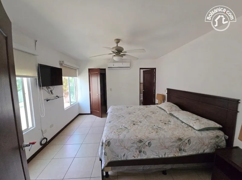 Casa en alquiler en Las Colinas, Managua - foto 6