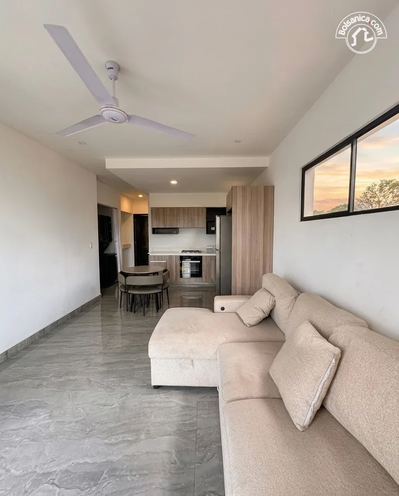 Apartamento en alquiler en Las Colinas, Managua