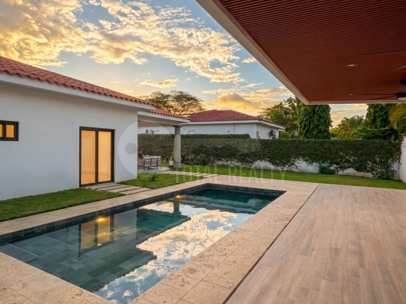 Casa en venta en Las Colinas, Managua