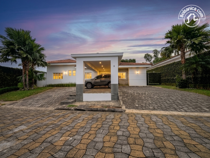 Casa en venta en Santo Domingo, Managua