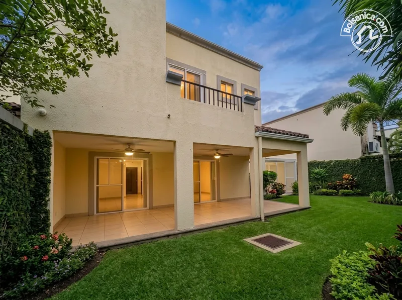 Casa en alquiler en Las Colinas, Managua - foto 13