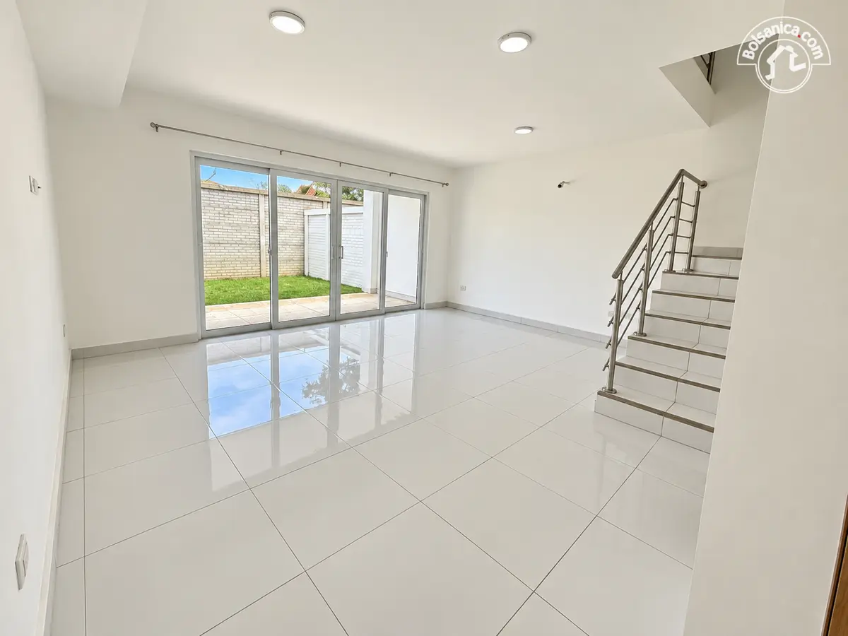 Alquiler de casa en Las Colinas, Managua, foto 1