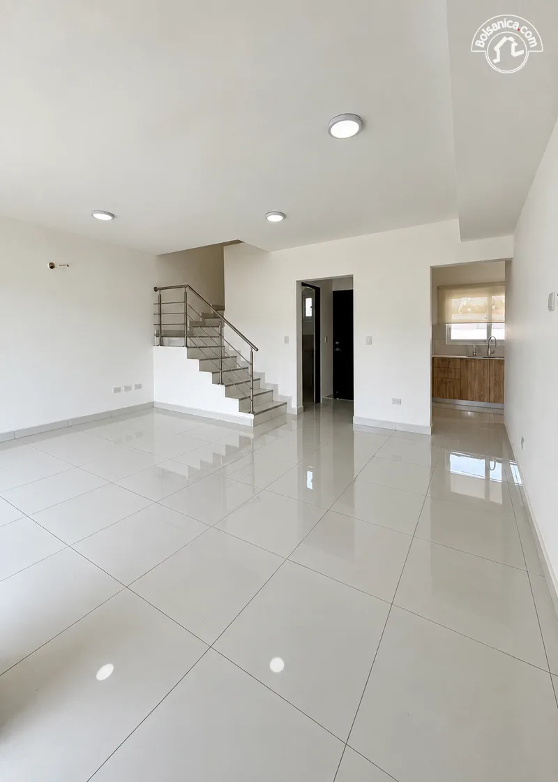Alquiler de casa en Sendero de Las Colinas