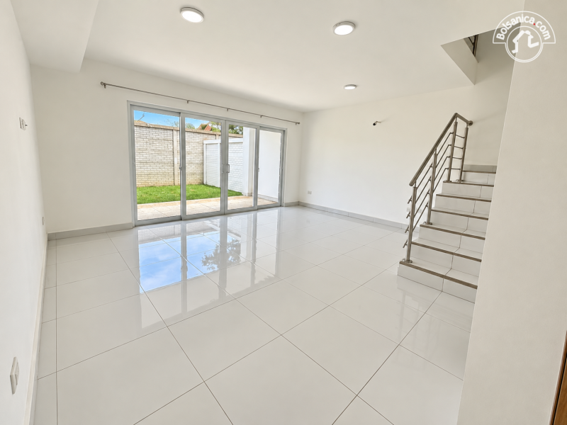 Alquiler de casa en Sendero de Las Colinas