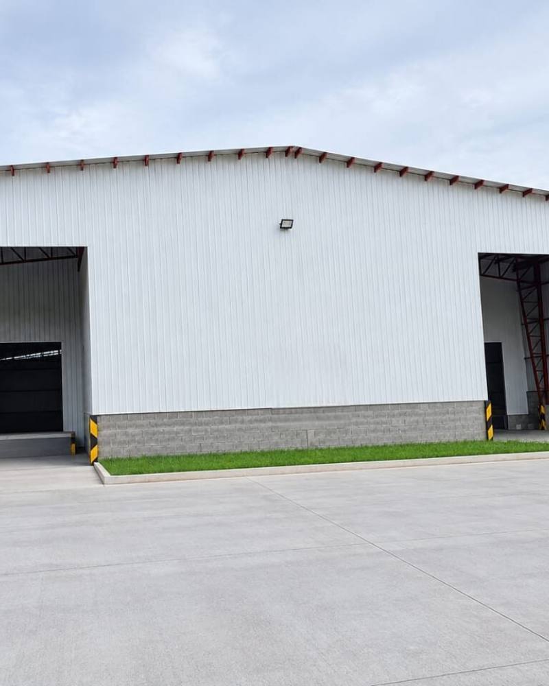 Alquiler bodega 1,848m2 carretera nueva león 