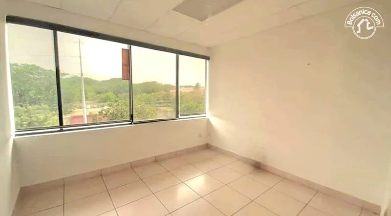 Alquiler de oficina en Edificio corporativo zona planes de Altamira - foto 4