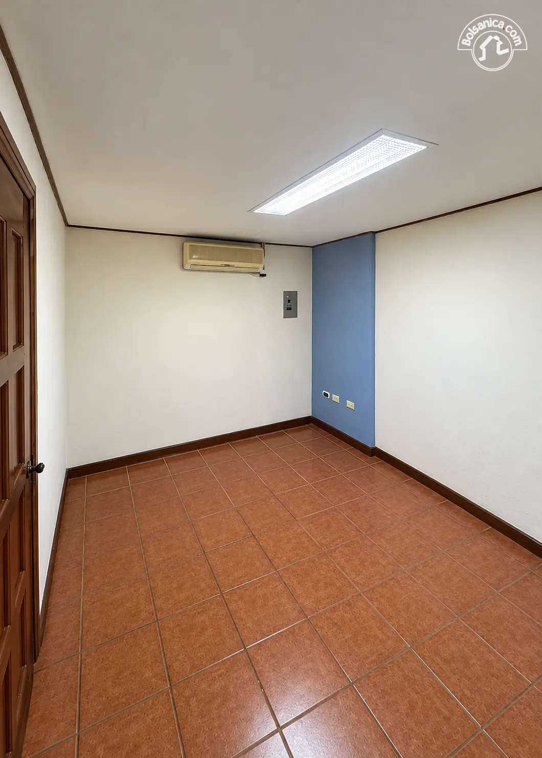 Alquiler de oficina en Altamira, Managua, foto 4