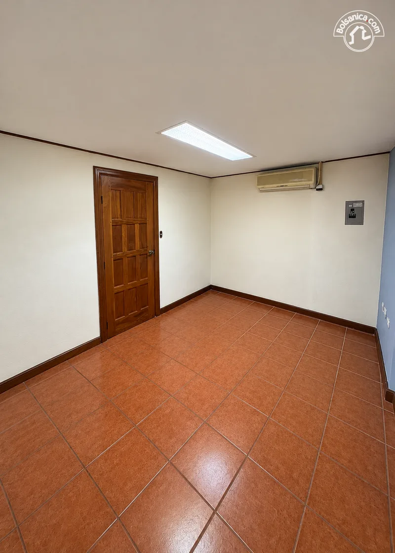 Oficina en alquiler en Altamira - foto 2
