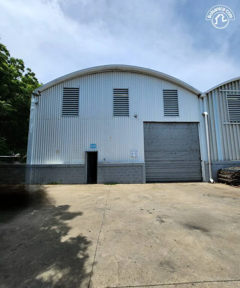 Alquiler bodega 600m2 carretera nueva león - foto 4