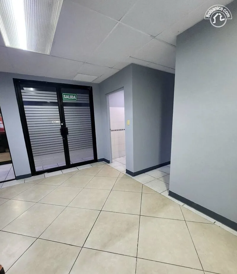 Alquiler Oficina 135m2 edificio corporativo zona planes de Altamira - foto 3