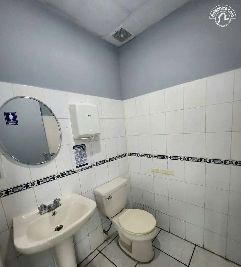 Alquiler Oficina 135m2 edificio corporativo zona planes de Altamira 