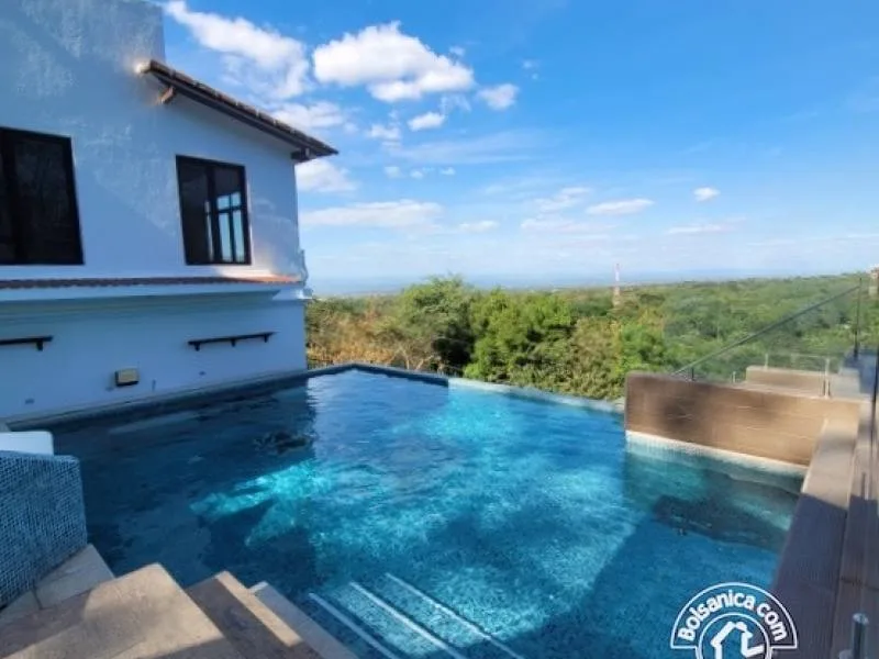 Valle de Luna Venta de Casa - Rabajado